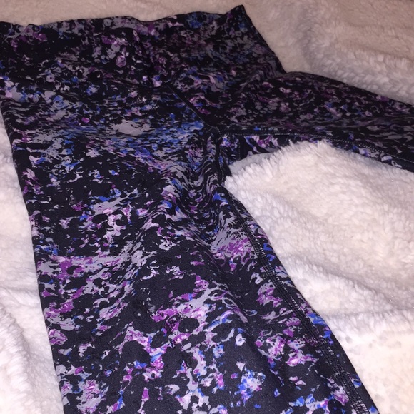 Fabletics Leggings - Picture 4 of 5